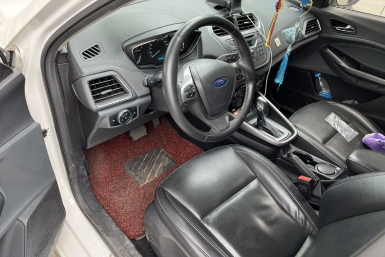 Used Ford Escort 2015 1.5L Automatic Fashion Model Interior 2