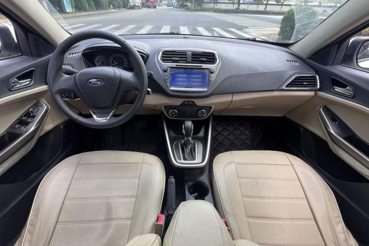 Used Ford Escort 2015 1.5L Automatic Comfort Edition Interior 3