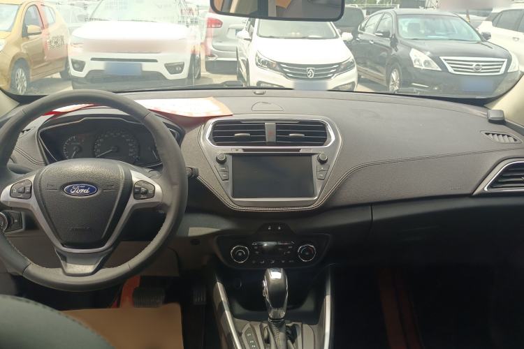 Used Ford Escort 2015 1.5L Automatic Fashion Model Interior 3