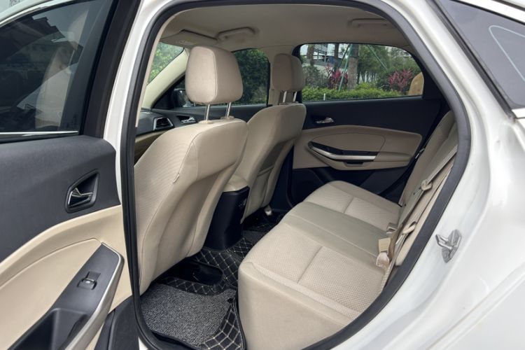 Used Ford Escort 2015 1.5L Automatic Comfort Edition Interior 3