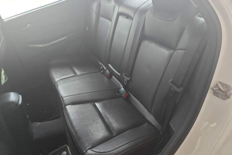 Used Ford Escort 2015 1.5L Automatic Fashion Model Interior 4