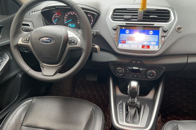 Used Ford Escort 2015 1.5L Automatic Fashion Model Interior 4
