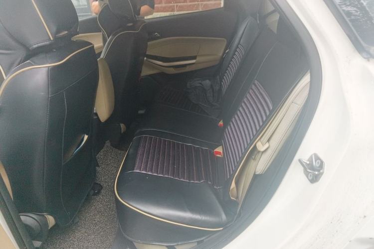 Used Ford Escort 2015 1.5L Manual Comfort Model Interior 4