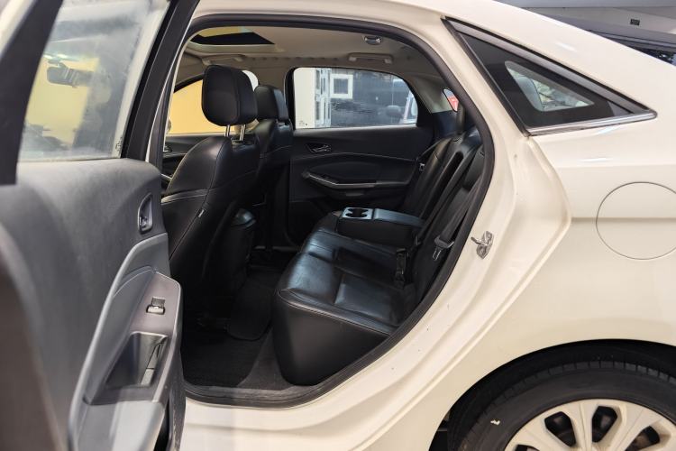 Used Ford Escort 2015 1.5L Automatic Fashion Model Interior 4