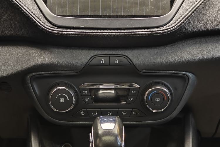 Used Ford Escort 2015 1.5L Automatic Fashion Model Interior 7