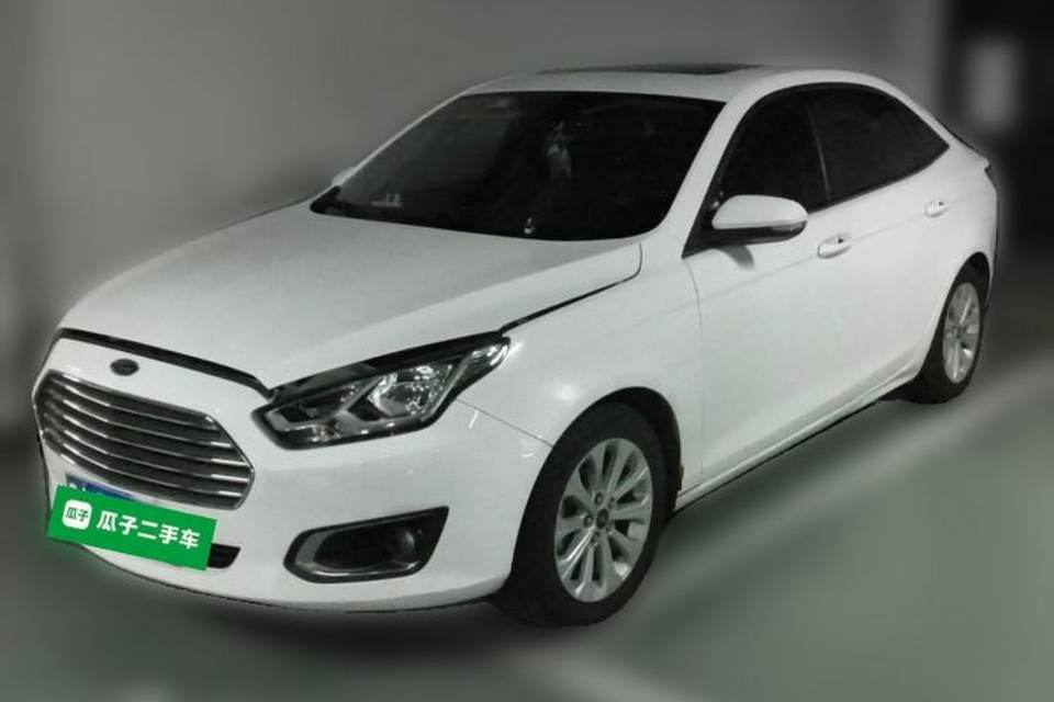 Ford Escort 2015