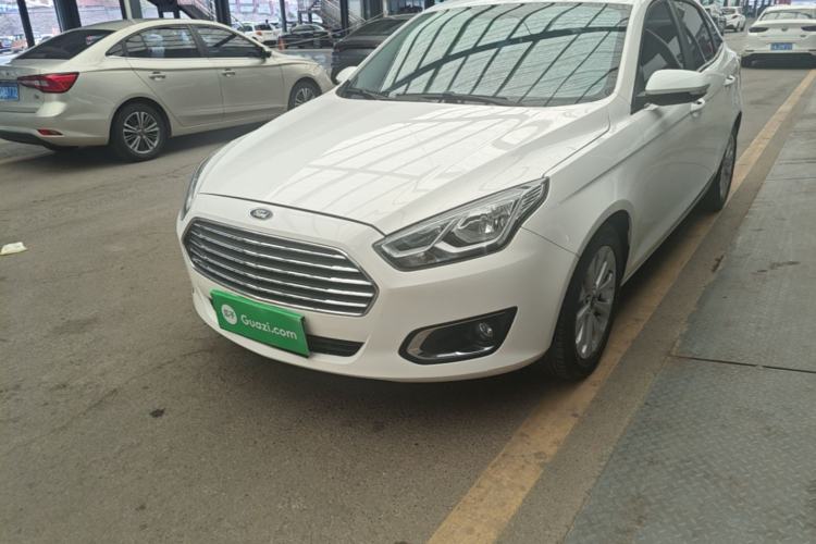 Used Ford Escort 2015 1.5L Automatic Fashion Model Left Front Headlight