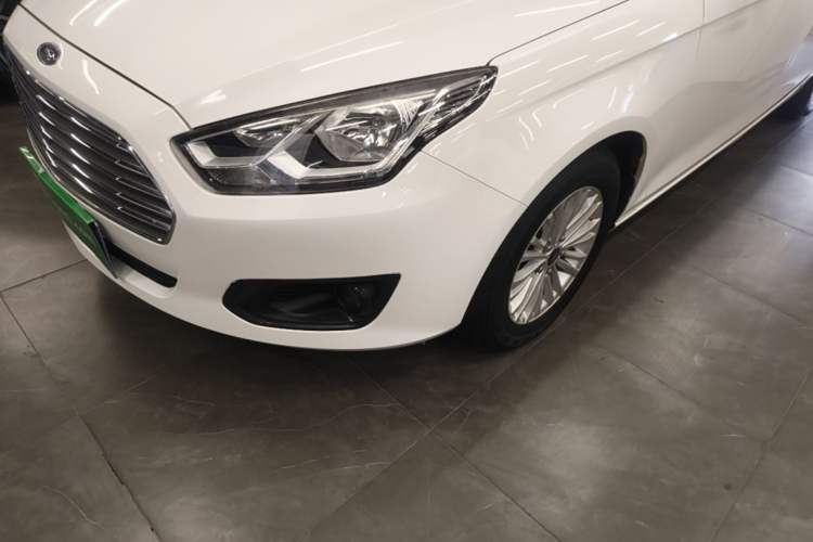 Used Ford Escort 2015 1.5L Automatic Comfort Edition Left Front Headlight