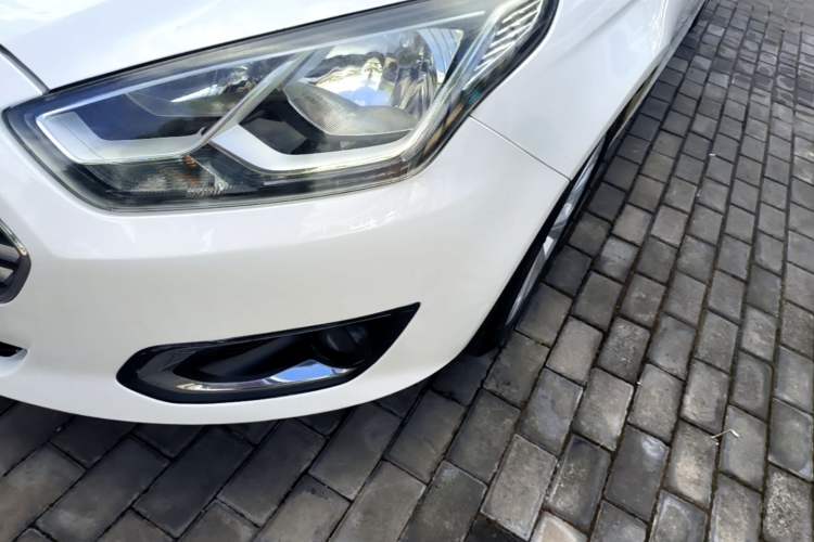 Used Ford Escort 2015 1.5L Automatic Fashion Model Left Front Headlight