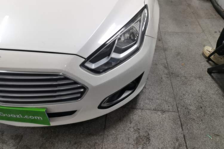 Used Ford Escort 2015 1.5L Automatic Comfort Edition Left Front Headlight