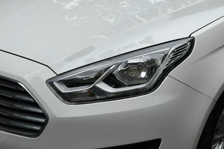 Used Ford Escort 2015 1.5L Manual Comfort Model Left Front Headlight