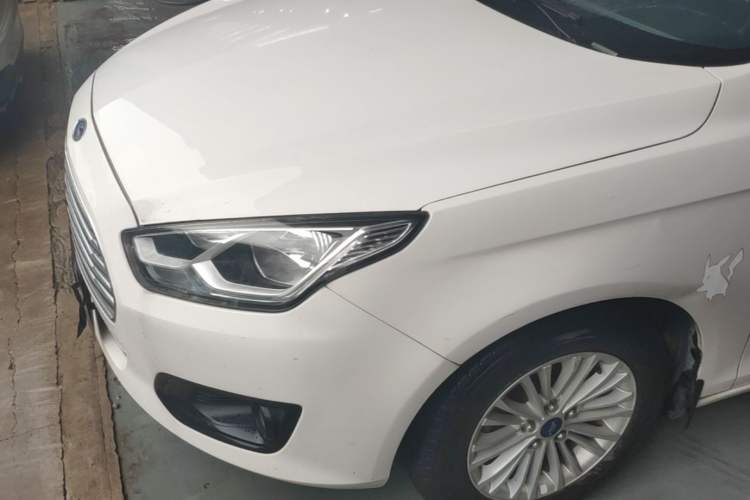 Used Ford Escort 2015 1.5L Automatic Comfort Edition Left Front Headlight