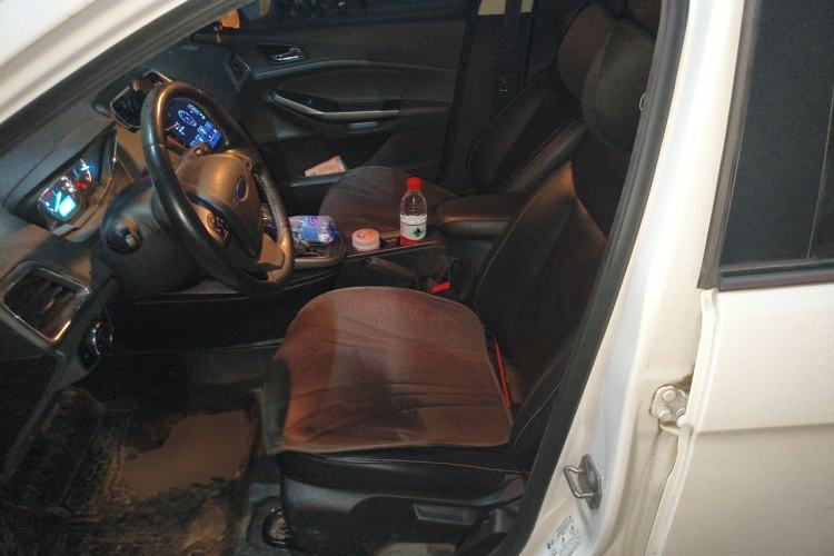 Used Ford Escort 2015 1.5L Automatic Fashion Model Left Front Seat