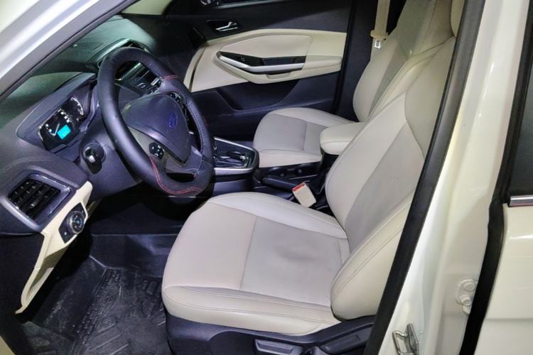 Used Ford Escort 2015 1.5L Automatic Fashion Model Left Front Seat