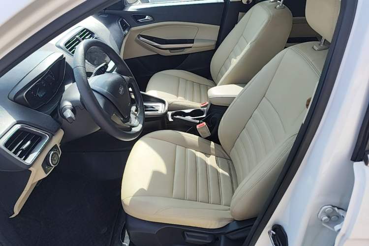 Used Ford Escort 2015 1.5L Automatic Comfort Edition Left Front Seat