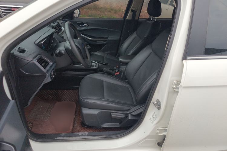 Used Ford Escort 2015 1.5L Automatic Fashion Model Left Front Seat