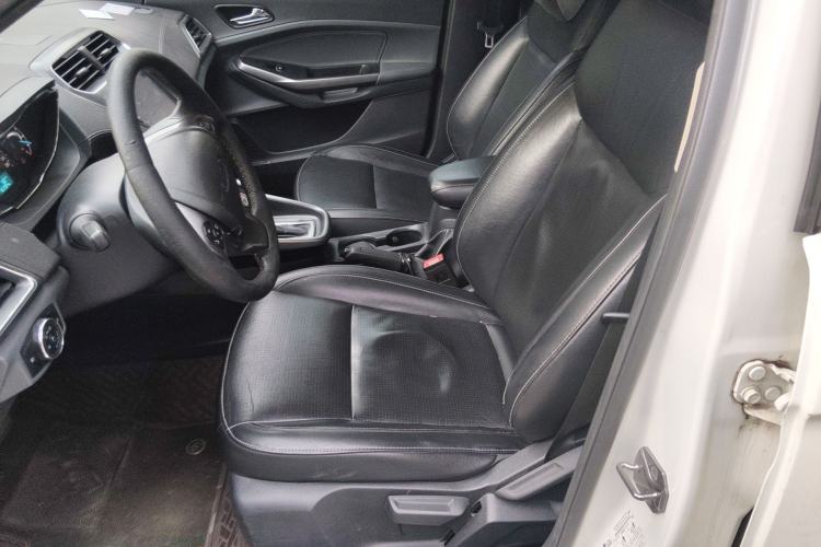 Used Ford Escort 2015 1.5L Automatic Fashion Model Left Front Seat