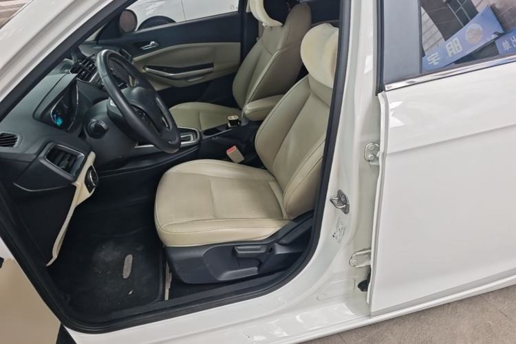 Used Ford Escort 2015 1.5L Automatic Fashion Model Left Front Seat