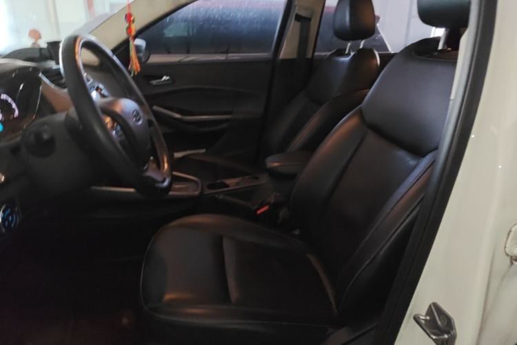Used Ford Escort 2015 1.5L Automatic Fashion Model Left Front Seat