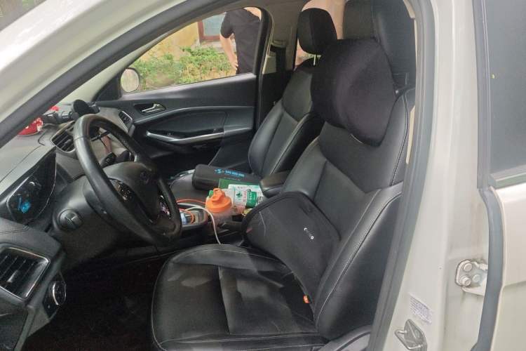 Used Ford Escort 2015 1.5L Automatic Fashion Model Left Front Seat