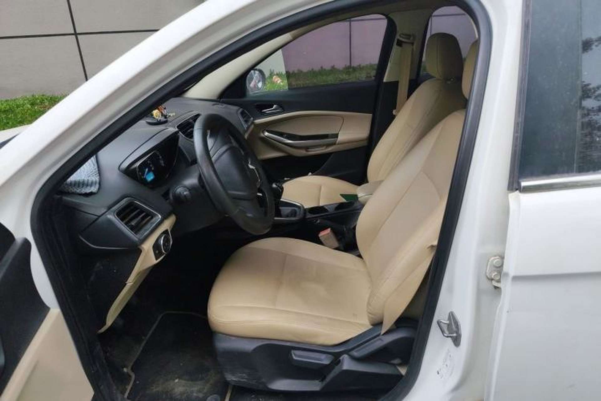 Used Ford Escort 2015 1.5L Manual Comfort Model Left Front Seat