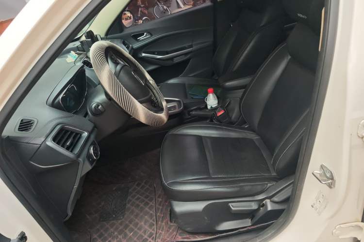 Used Ford Escort 2015 1.5L Automatic Fashion Model Left Front Seat