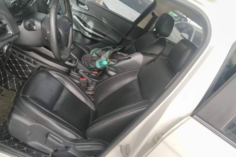 Used Ford Escort 2015 1.5L Manual Fashion Edition Left Front Seat