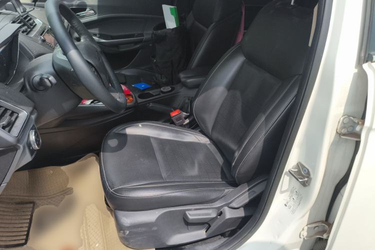 Used Ford Escort 2015 1.5L Automatic Fashion Model Left Front Seat