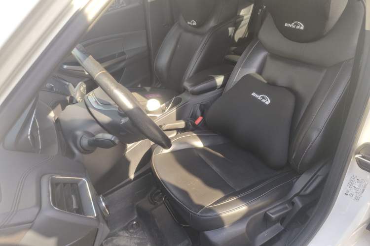 Used Ford Escort 2015 1.5L Automatic Fashion Model Left Front Seat