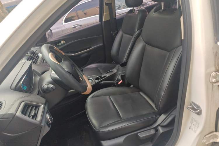 Used Ford Escort 2015 1.5L Automatic Fashion Model Left Front Seat