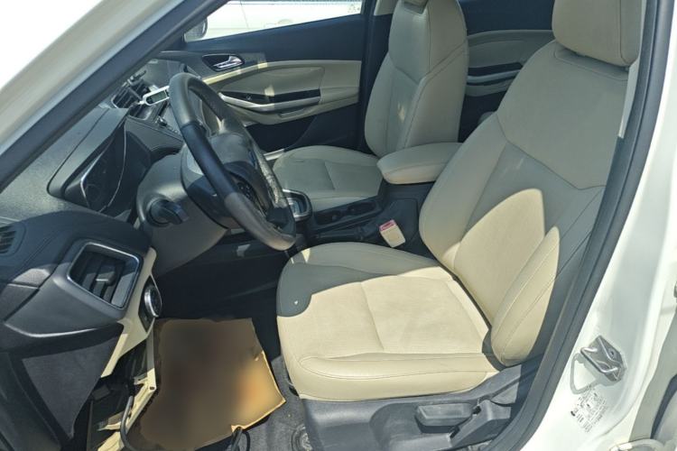 Used Ford Escort 2015 1.5L Automatic Fashion Model Left Front Seat