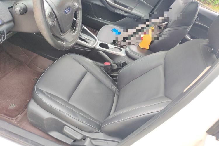 Used Ford Escort 2015 1.5L Automatic Fashion Model Left Front Seat