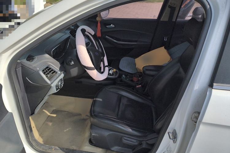 Used Ford Escort 2015 1.5L Automatic Fashion Model Left Front Seat