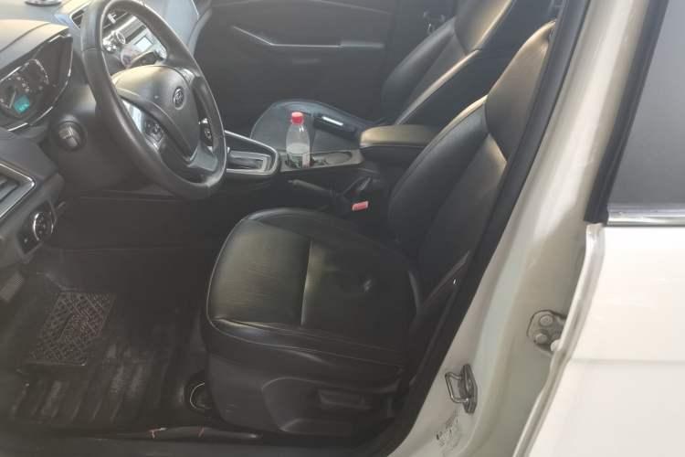 Used Ford Escort 2015 1.5L Automatic Fashion Model Left Front Seat