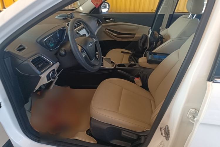 Used Ford Escort 2015 1.5L Automatic Fashion Model Left Front Seat