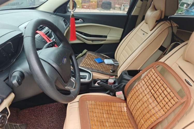 Used Ford Escort 2015 1.5L Automatic Comfort Edition Left Front Seat