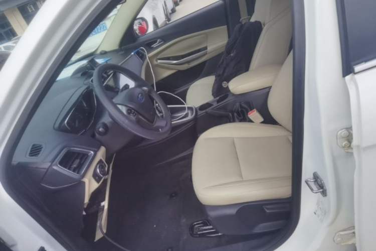 Used Ford Escort 2015 1.5L Automatic Fashion Model Left Front Seat
