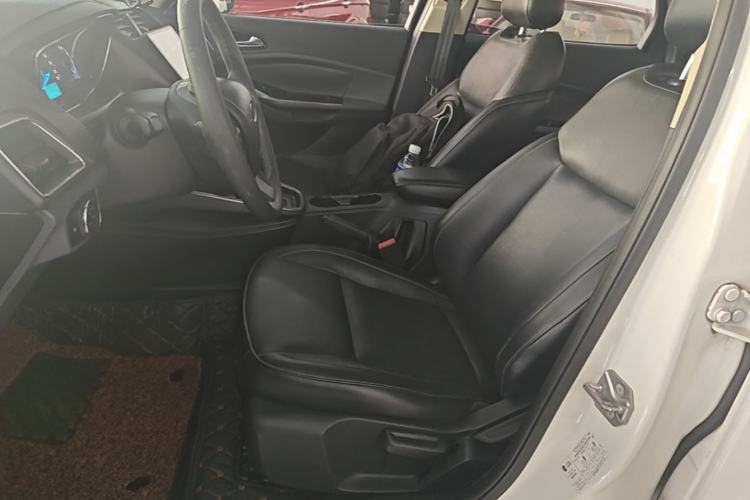 Used Ford Escort 2015 1.5L Automatic Fashion Model Left Front Seat