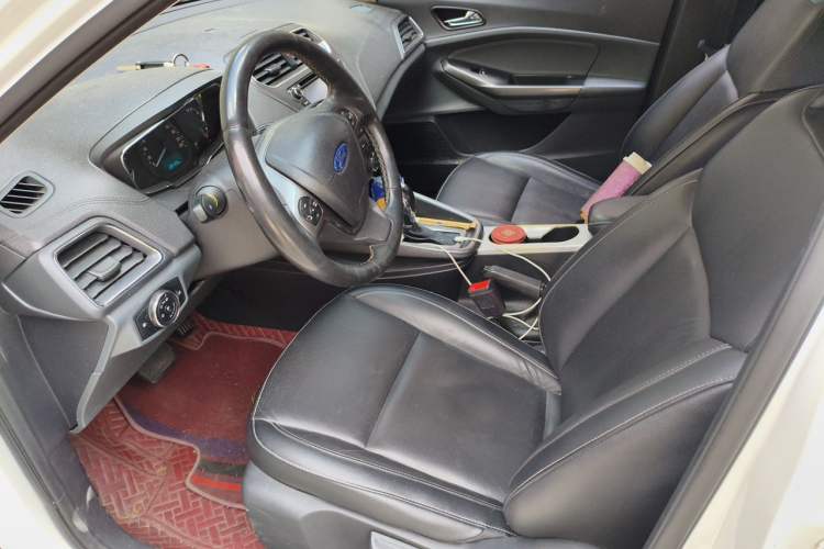 Used Ford Escort 2015 1.5L Automatic Fashion Model Left Front Seat