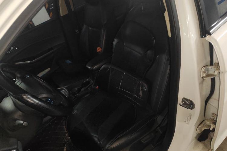 Used Ford Escort 2015 1.5L Automatic Fashion Model Left Front Seat