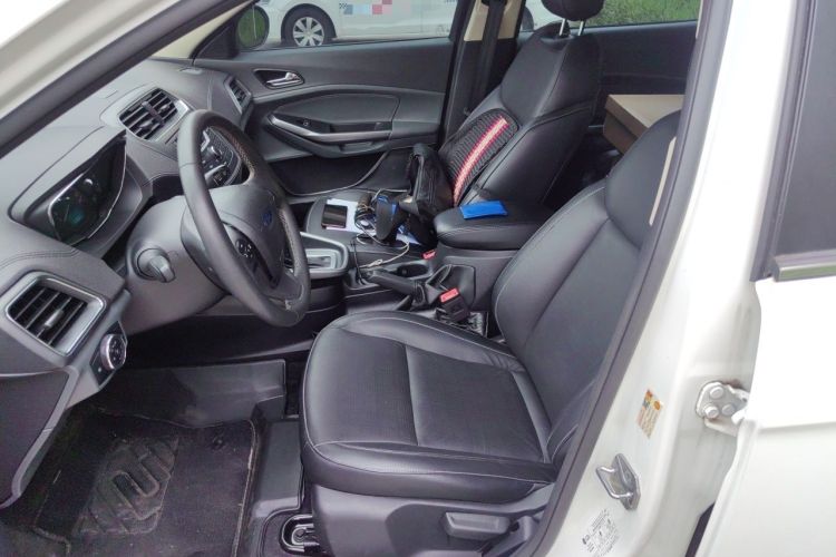 Used Ford Escort 2015 1.5L Automatic Fashion Model Left Front Seat
