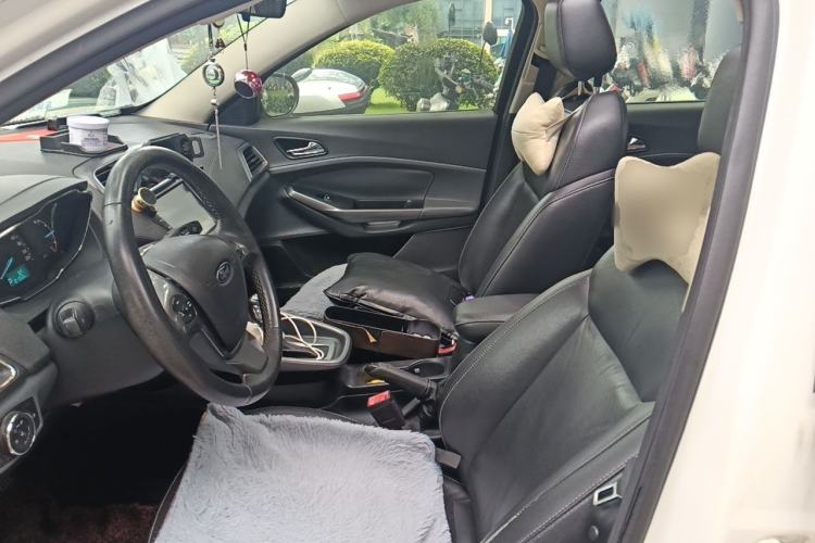 Used Ford Escort 2015 1.5L Automatic Fashion Model Left Front Seat