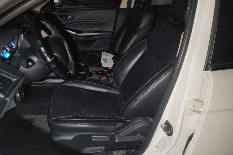 Used Ford Escort 2015 1.5L Automatic Fashion Model Left Front Seat
