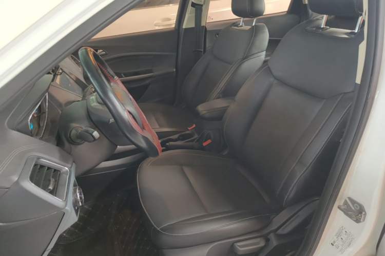 Used Ford Escort 2015 1.5L Automatic Fashion Model Left Front Seat