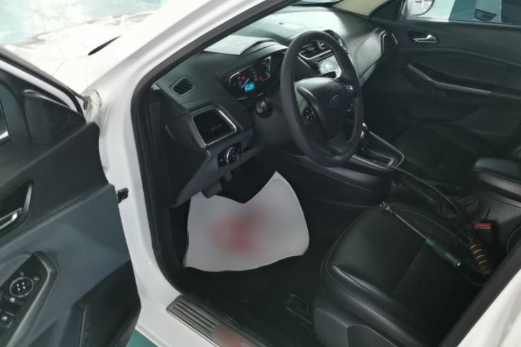 Used Ford Escort 2015 1.5L Automatic Fashion Model Left Front Seat