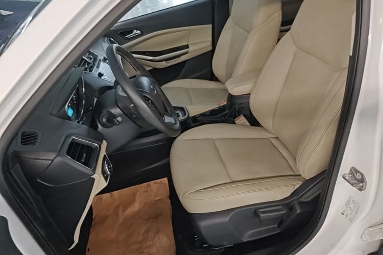 Used Ford Escort 2015 1.5L Automatic Fashion Model Left Front Seat