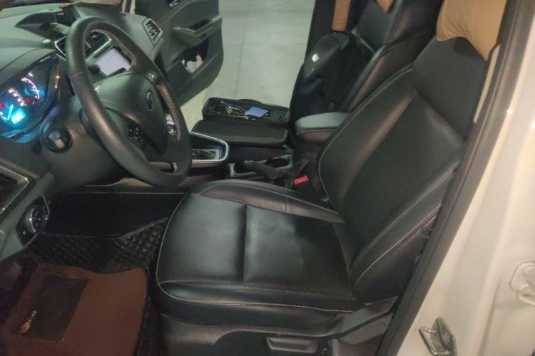 Used Ford Escort 2015 1.5L Automatic Fashion Model Left Front Seat