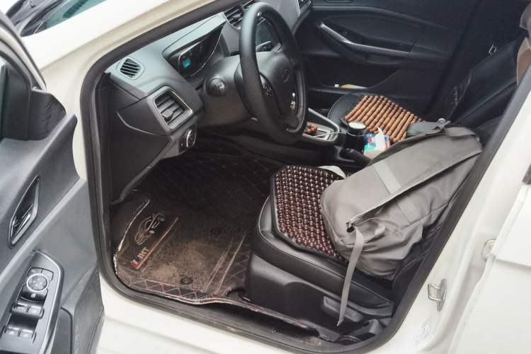 Used Ford Escort 2015 1.5L Automatic Fashion Model Left Front Seat