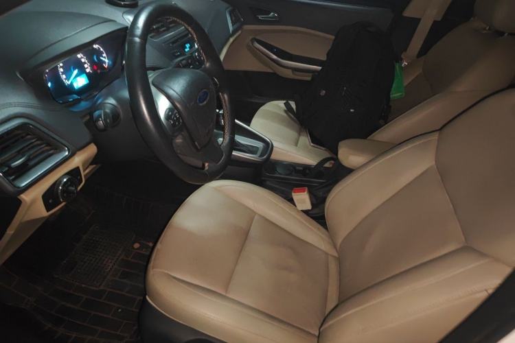 Used Ford Escort 2015 1.5L Automatic Fashion Model Left Front Seat