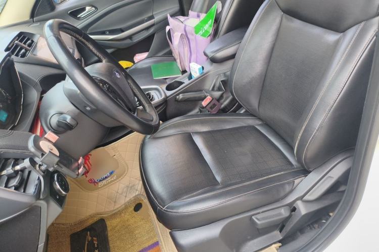 Used Ford Escort 2015 1.5L Automatic Fashion Model Left Front Seat
